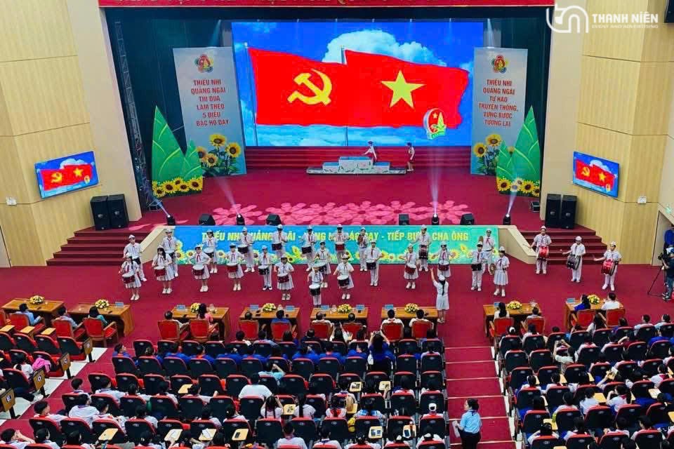tổ chức sự kiện