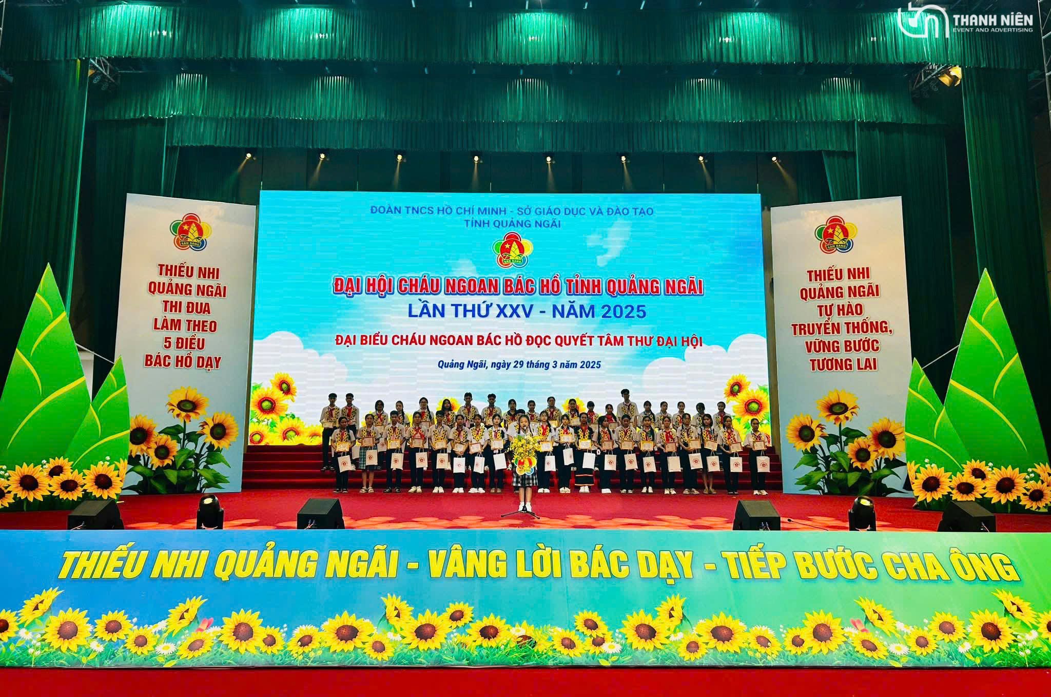 tổ chức sự kiện