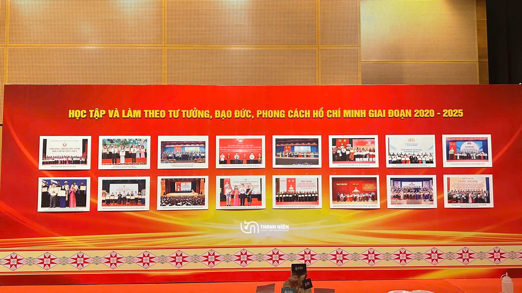 tổ chức sự kiện