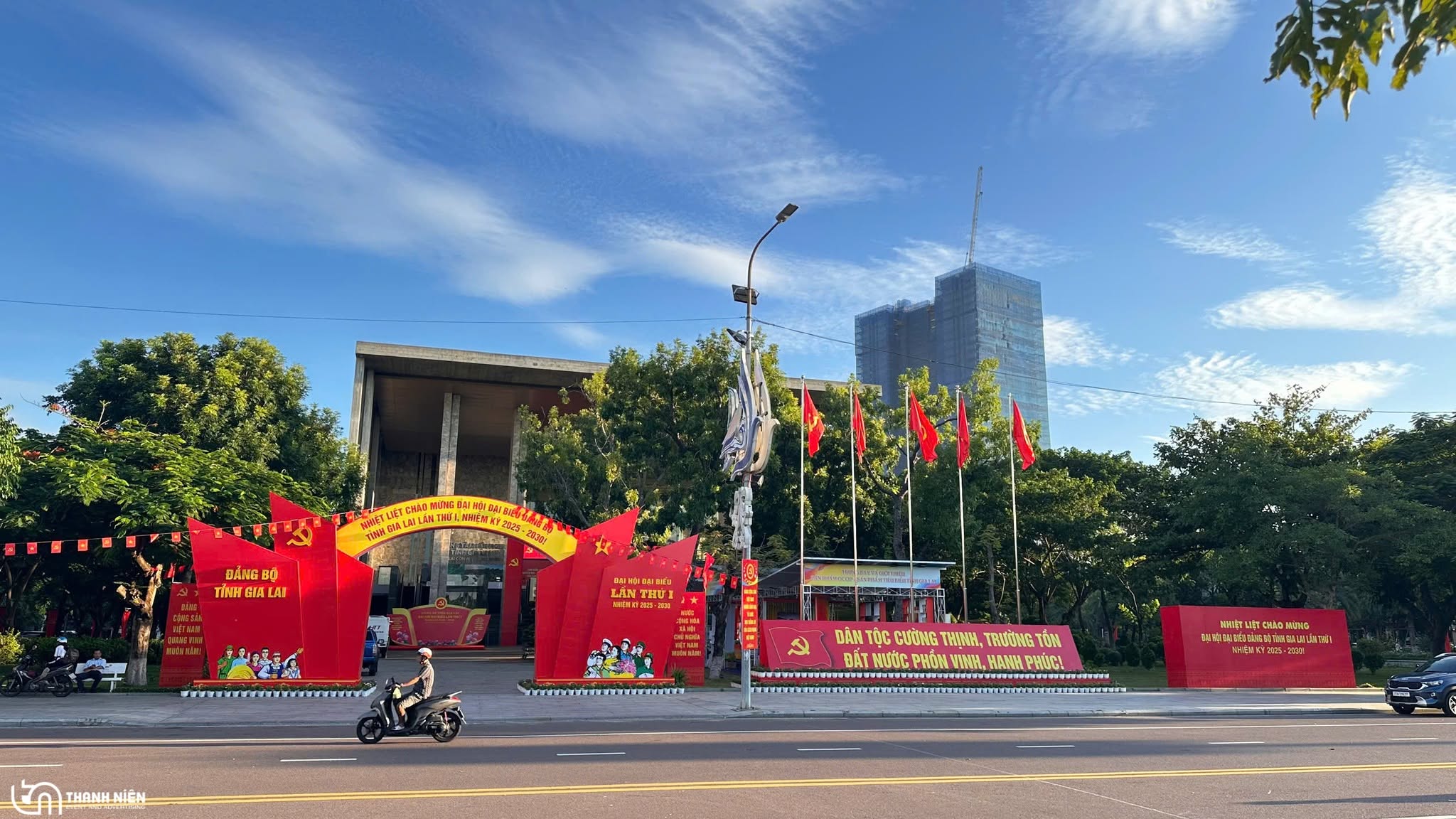 tổ chức sự kiện