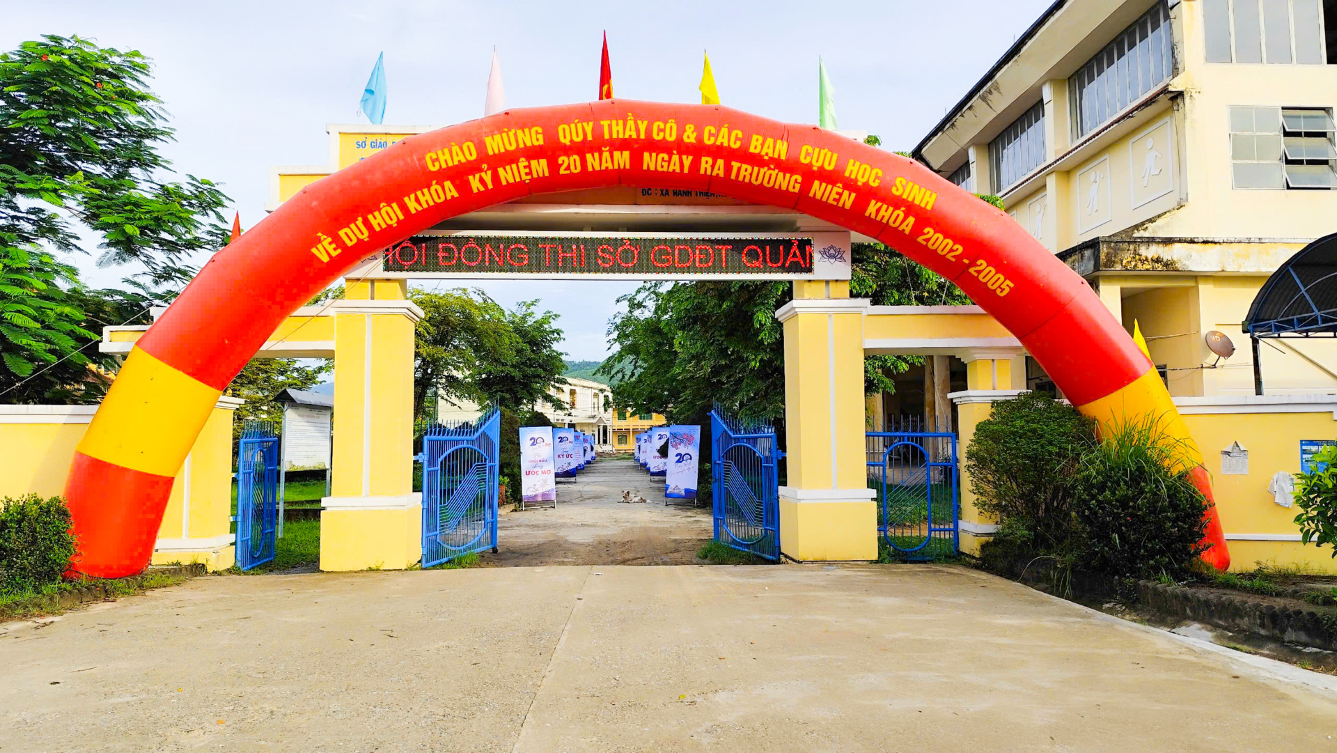 Hội khóa 20 năm Trường THPT Nghĩa Hành (2002 -2005)